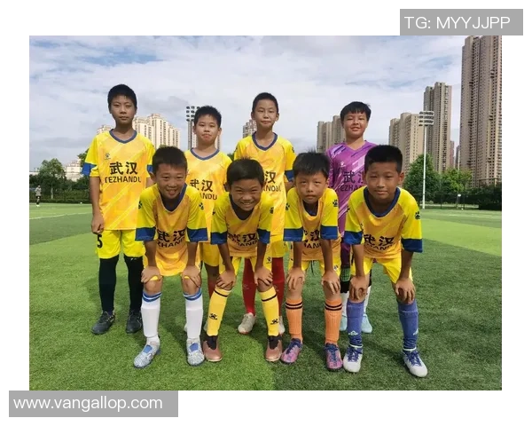 旭琰足球：探索青少年足球发展的新路径与未来愿景